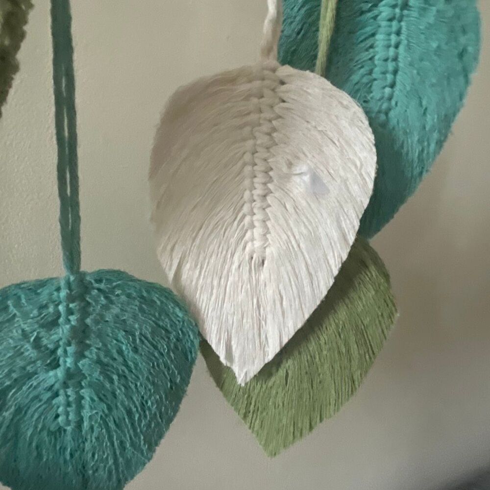 Sage green Macrame wall hanging boho bohemian yarn woven tapestry decoration - Picture 6 of 11